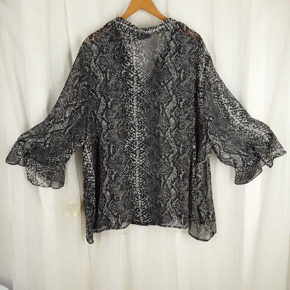 Maggie Barnes 3X, 26-28, Sheer Blouse, Snake/reptile Print Top, Button up, black - Picture 2 of 10